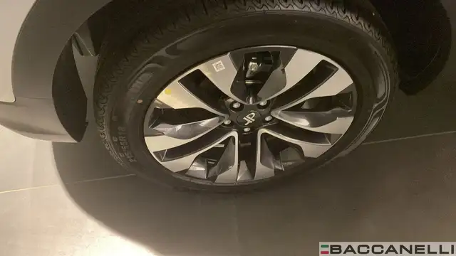DR Automobiles DR5 view 8
