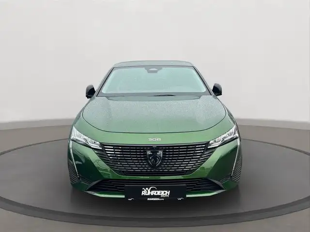 Peugeot 308 view 4