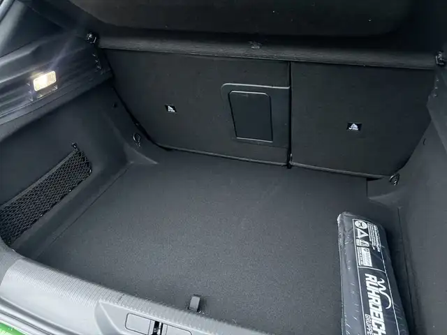 Peugeot 308 view 14