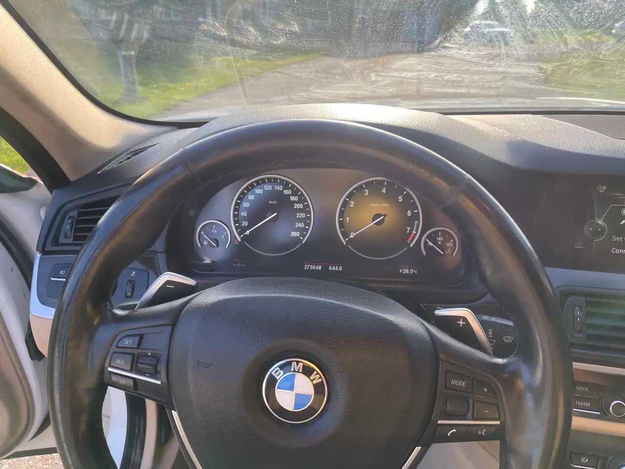 BMW 5 Series photo BMW 5 Series