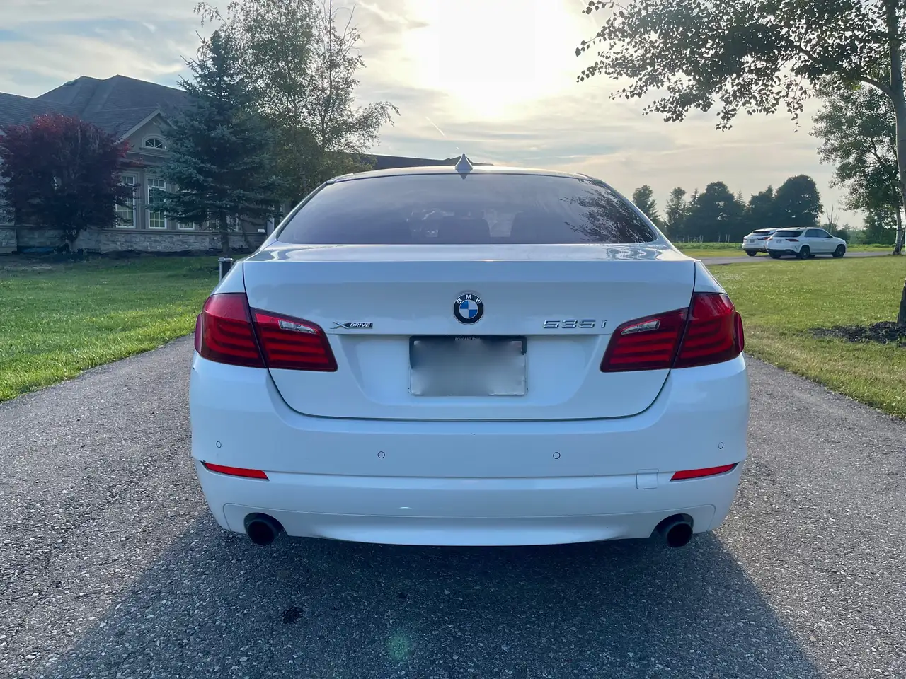 BMW 5 Series photo BMW 5 Series