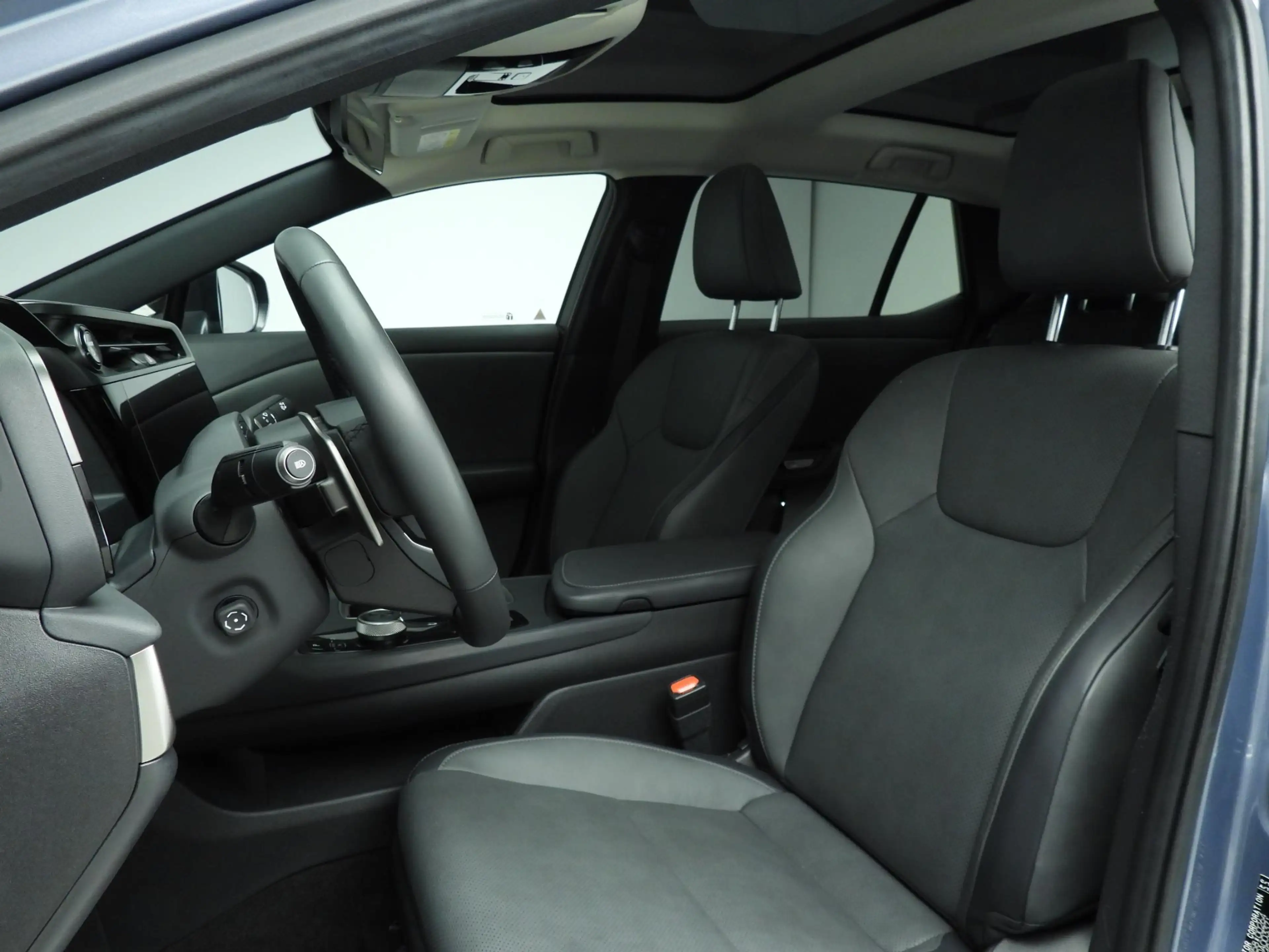 Lexus RZ 450e Executive Line 71 kWh | Premium Pack | Panora — photo 7