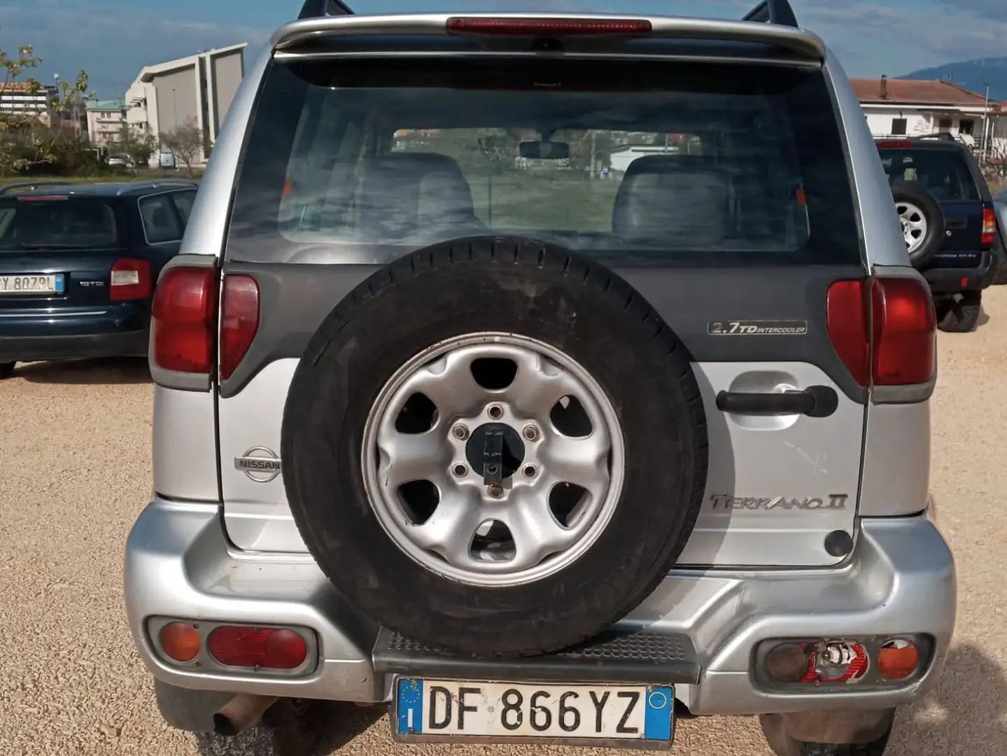 Nissan Terrano Terrano 3p 2.7 tdi Elegance Argento - 2