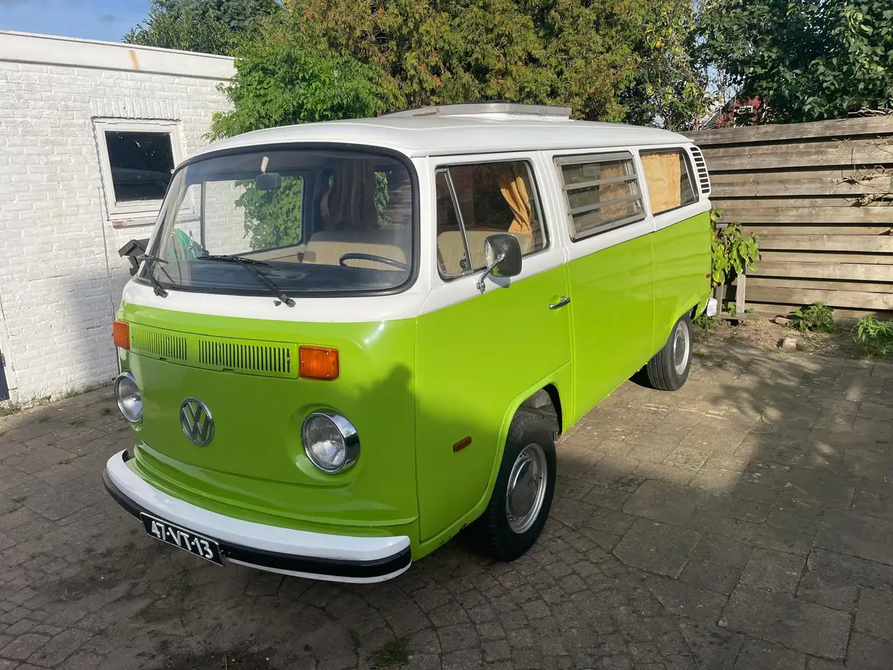 Volkswagen T2B Camper/Bus 1973, foto 2
