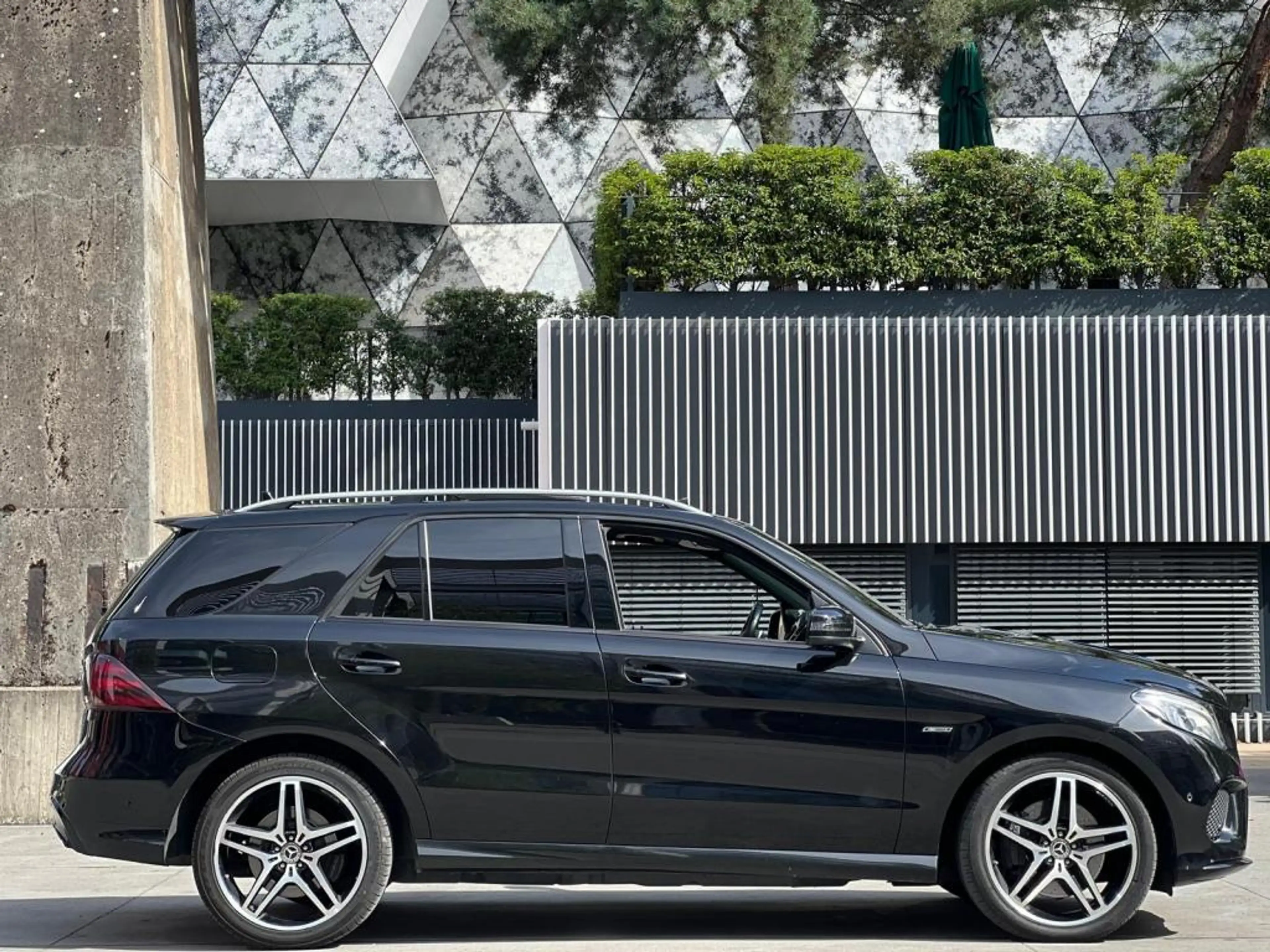Mercedes-Benz GLE 450 GLE 450 AMG /  4Matic / CAMERA 360 / TOIT PANORAMIQUE / — photo 7