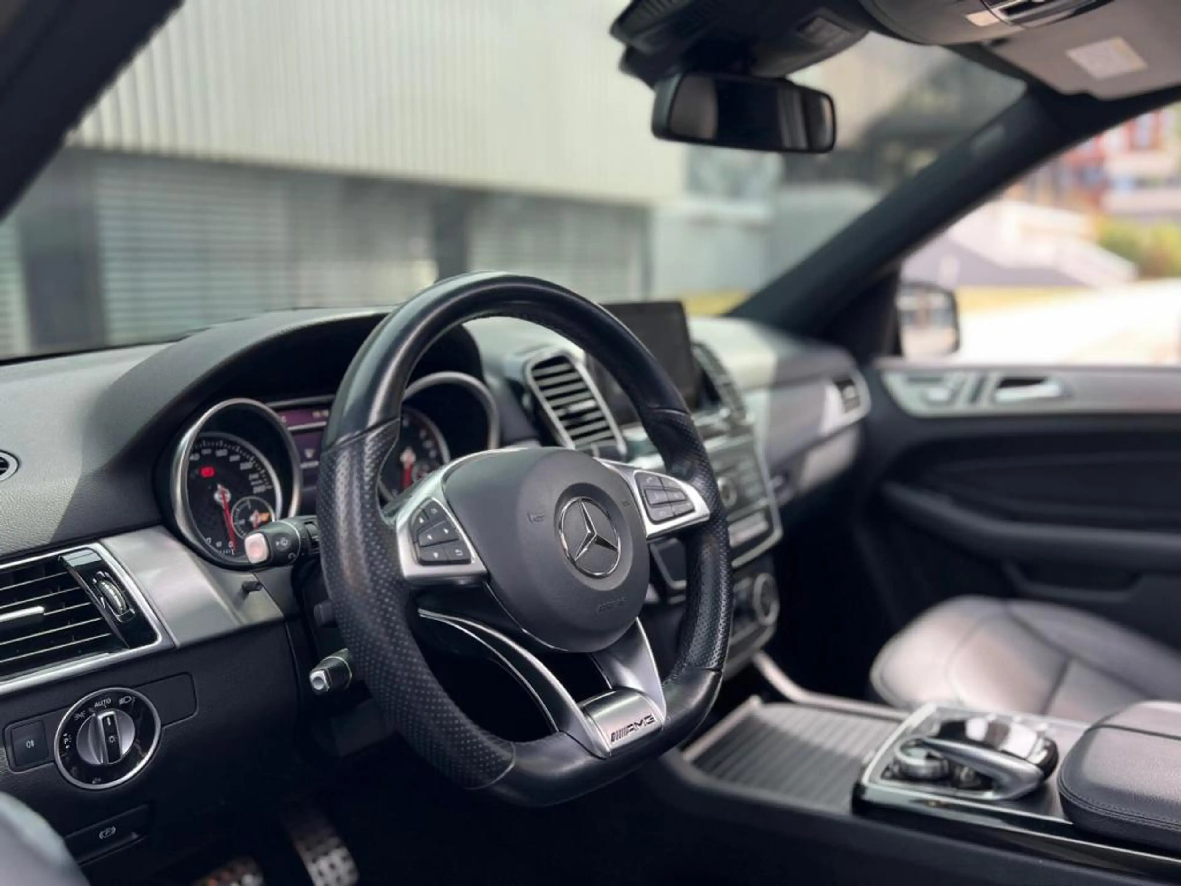 Mercedes-Benz GLE 450 GLE 450 AMG /  4Matic / CAMERA 360 / TOIT PANORAMIQUE / — photo 13