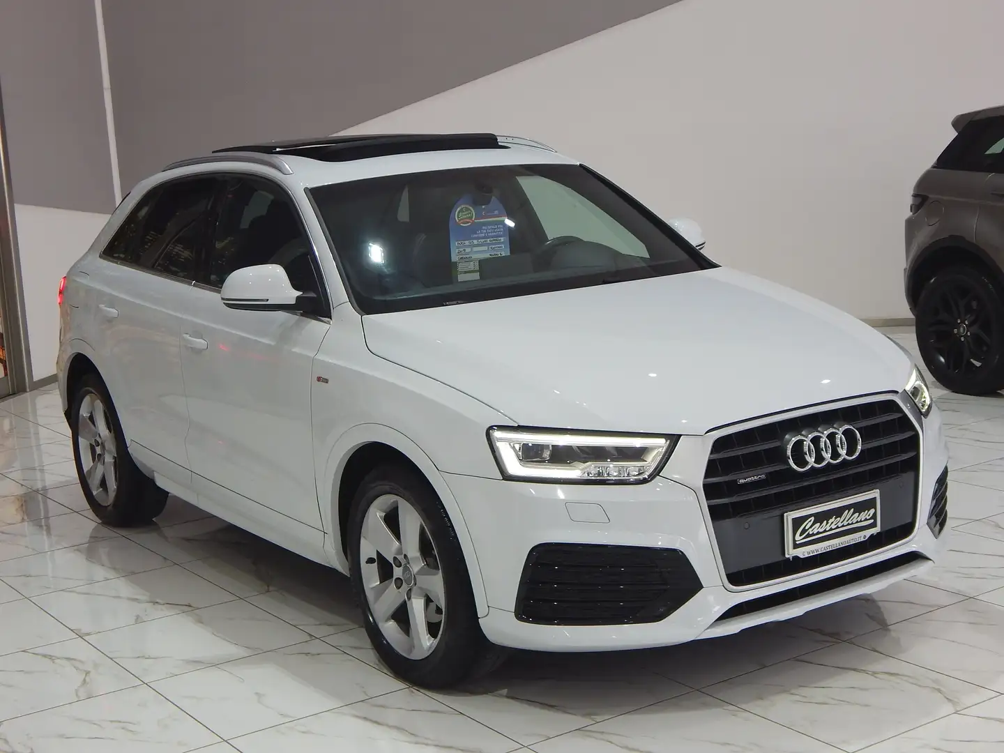 Audi Q3 2.0 TDI S-Line Edition Quattro S-tronic TETTO-NAVI Fehér - 2