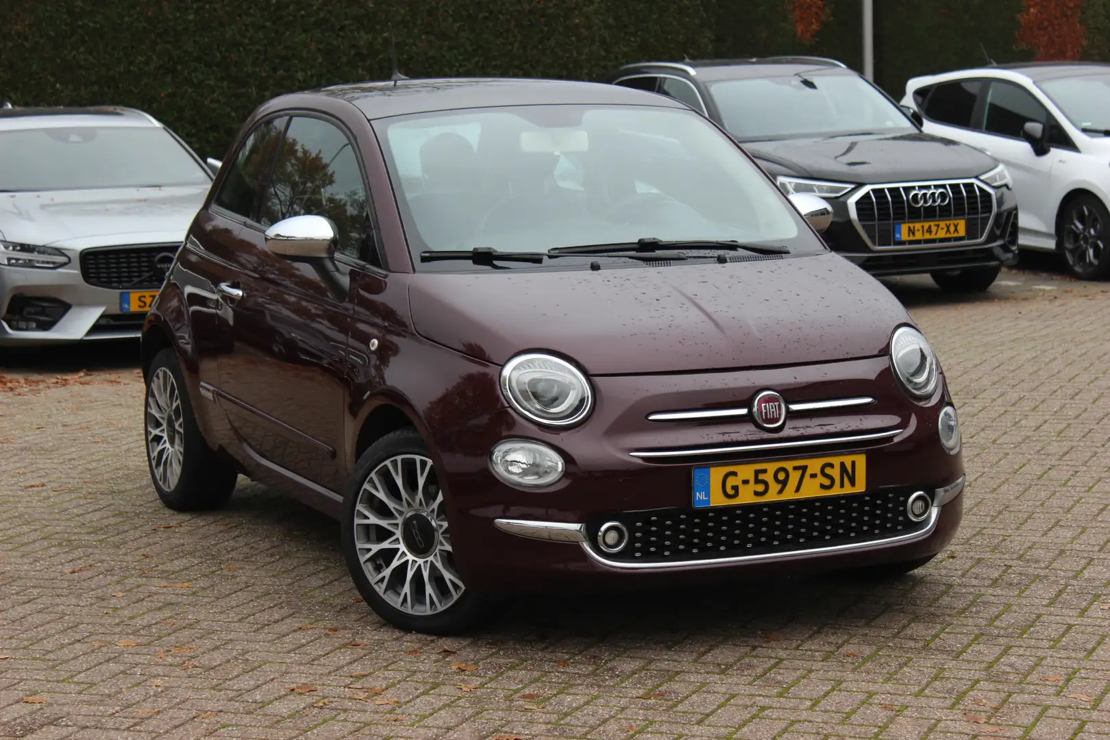 Fiat 500 1.2 Lounge / Panoramadak / Navigatie / Parkeerhulp Rot - 1