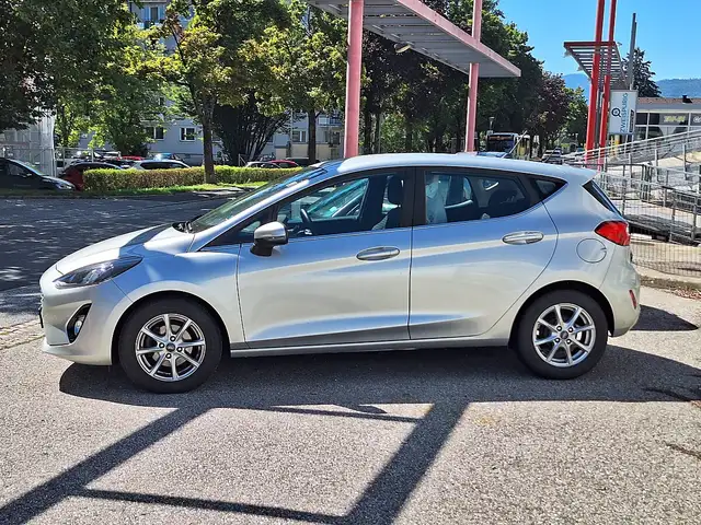 Ford Fiesta view 4