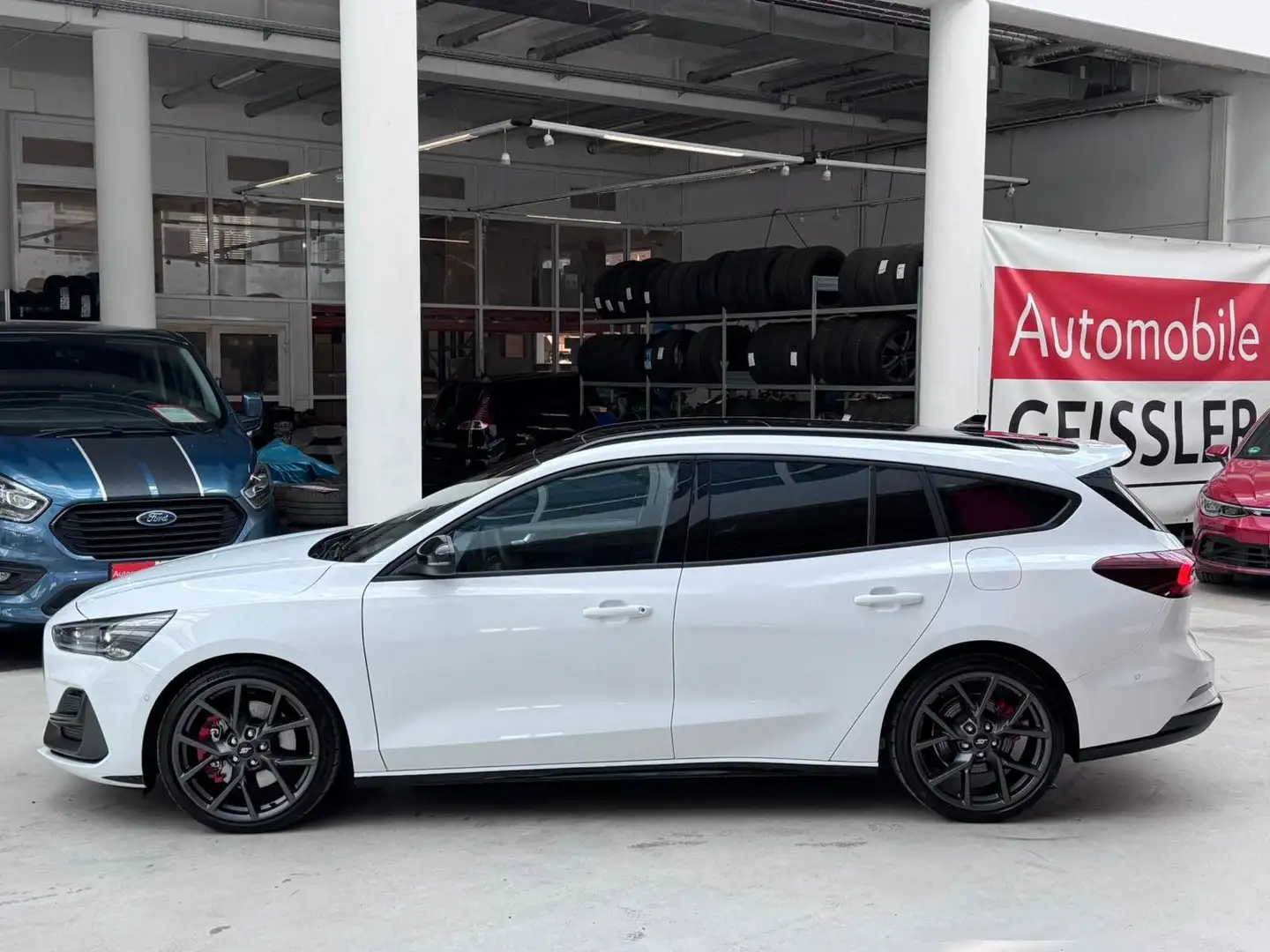Ford Focus Turnier ST X HUD+LED+B&O+PANO+KAMERA+DAB Weiß - 2