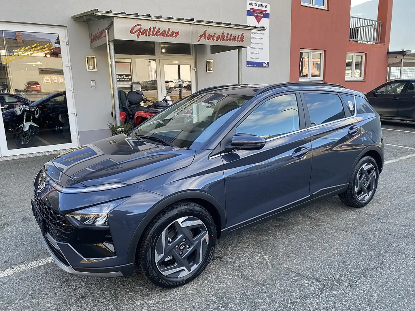 Hyundai BAYON Bayon 1,0 T-GDI Trend Line DCT Aut. Inkl. Winte... Gris - 1