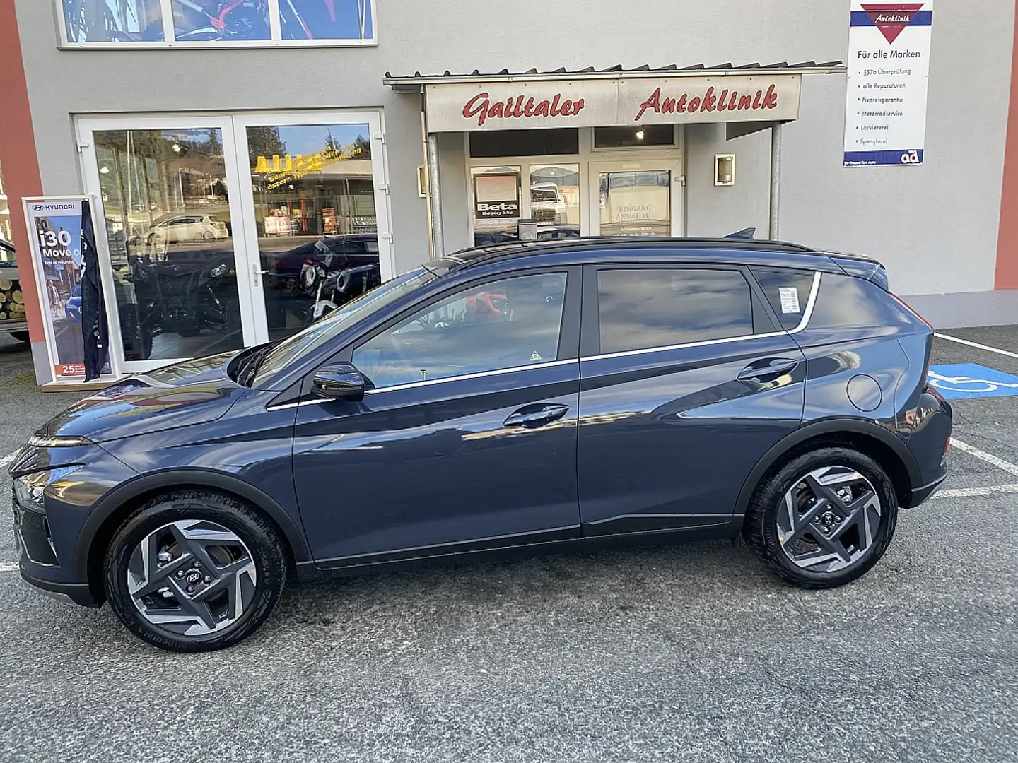 Hyundai BAYON Bayon 1,0 T-GDI Trend Line DCT Aut. Inkl. Winte... Gris - 2