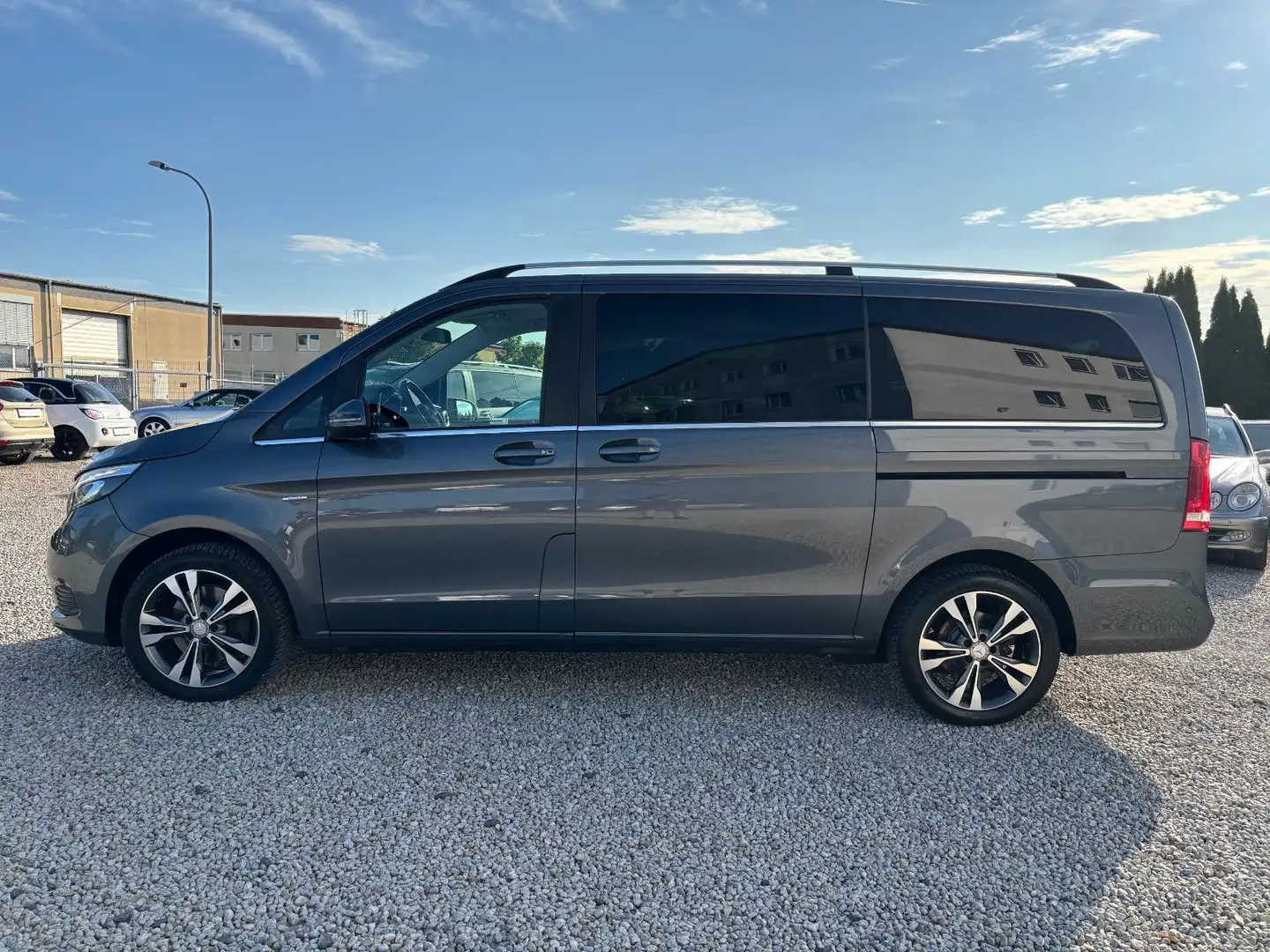 Mercedes-Benz V 220 V 250 CDI Avantgarde lang +360GRAD+AHK+LED+BUR+ Grau - 2