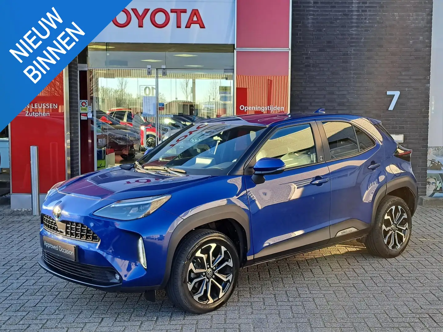 Toyota Yaris Cross 1.5 Hybrid Dynamic STUUR- EN STOELVERWARMING DRAAD Bleu - 1
