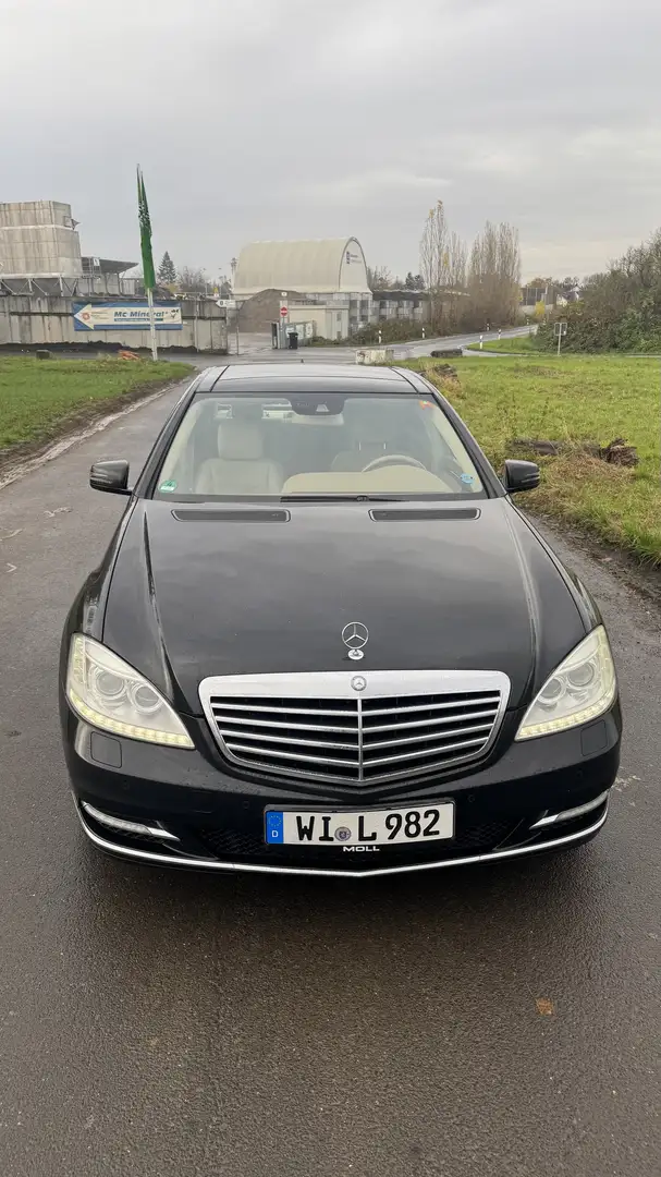 Mercedes-Benz S 350 S 350 BlueTec 4Matic L (221.183) Schwarz - 1