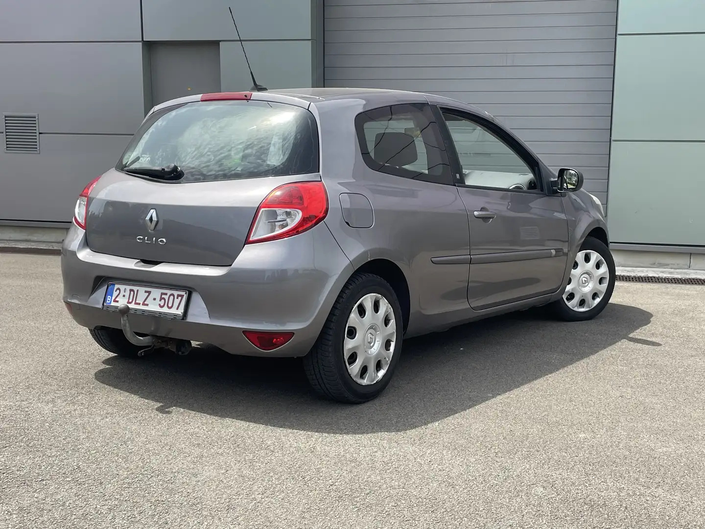 Renault Clio 1.2i 20th Gris - 2