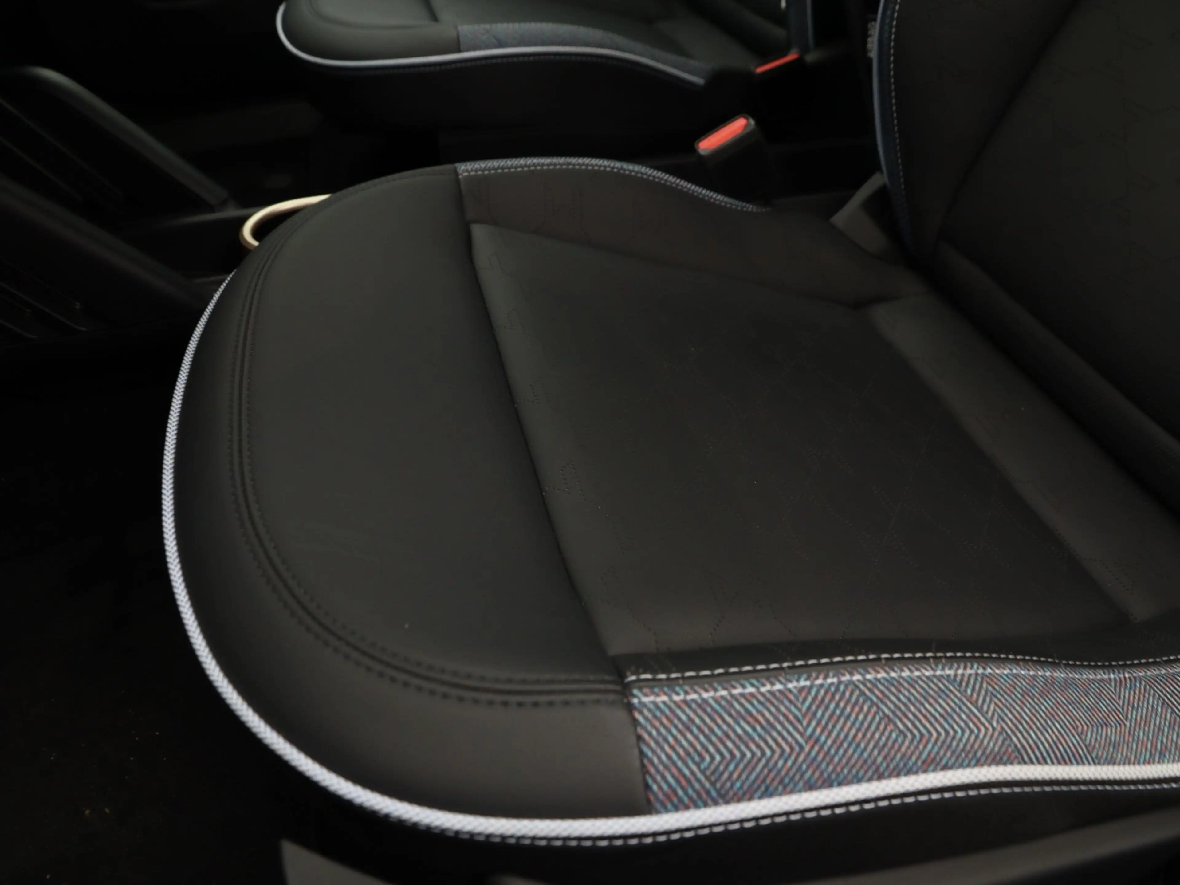 MINI Aceman E Classic Pakket S — photo 13