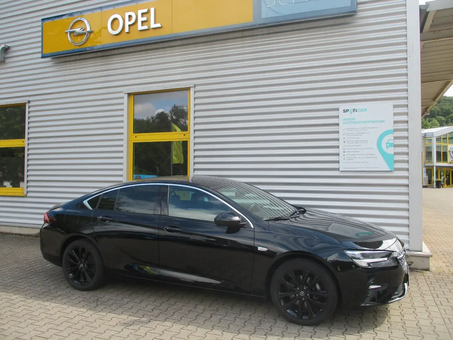 Opel Insignia B Grand Sport Business Schwarz - 2