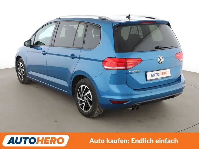 Volkswagen Touran view 4
