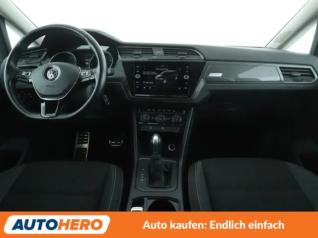 Volkswagen Touran view 12