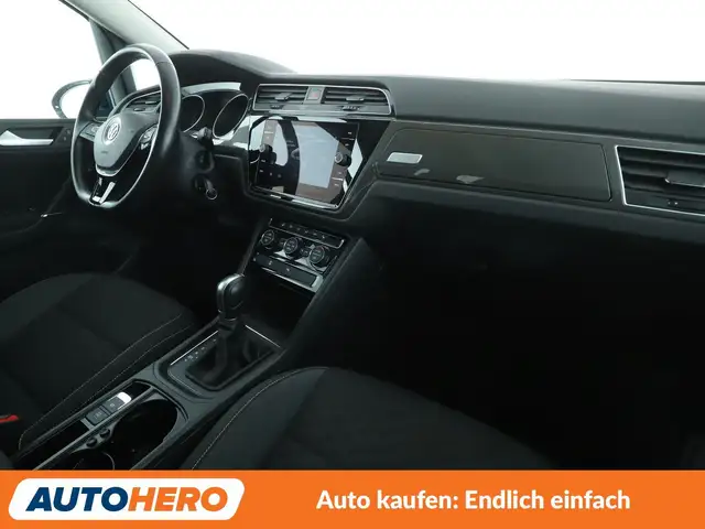 Volkswagen Touran view 13