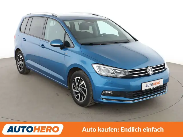 Volkswagen Touran view 8