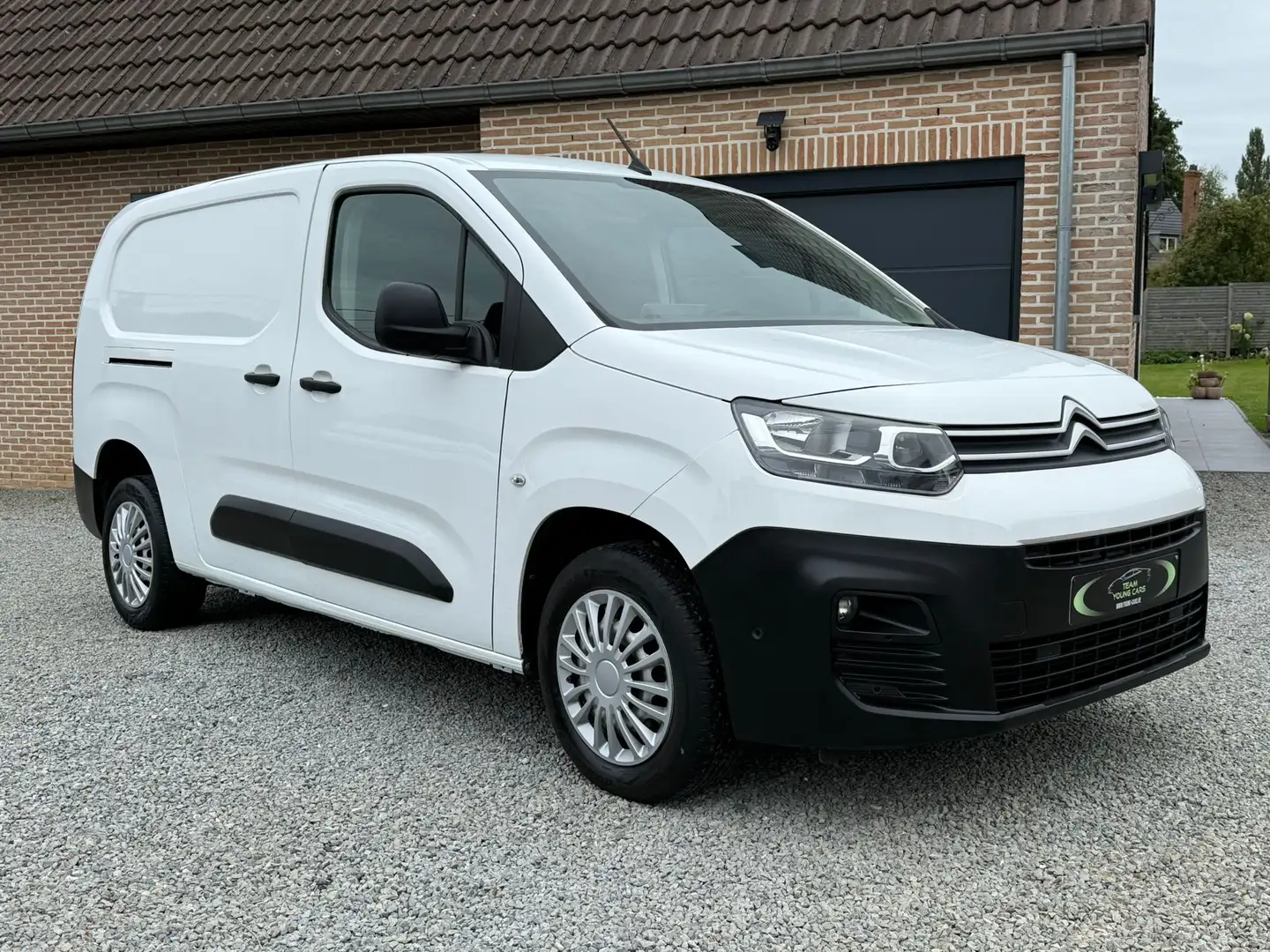 Citroen Berlingo 1.2 PureTech   LONG CHASSIS Blanc - 1