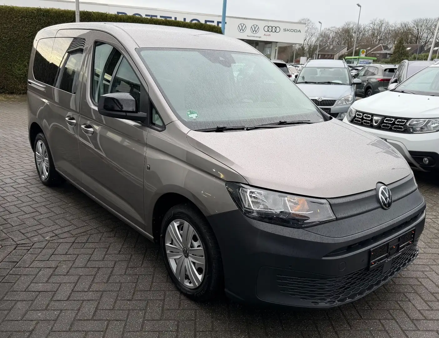 Volkswagen Caddy Basis Beige - 2