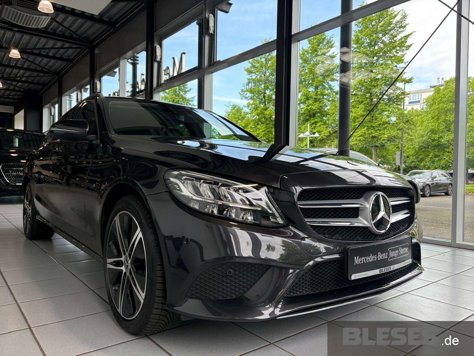Mercedes-Benz C 300