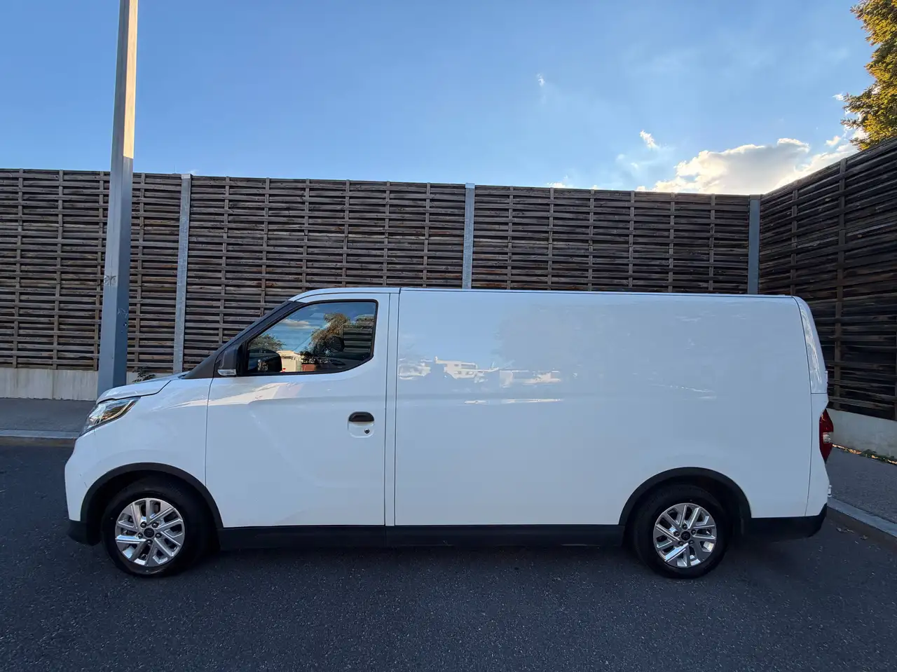 Maxus eDeliver 3