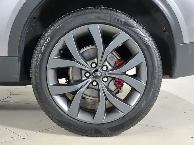Land Rover Discovery Sport view 9