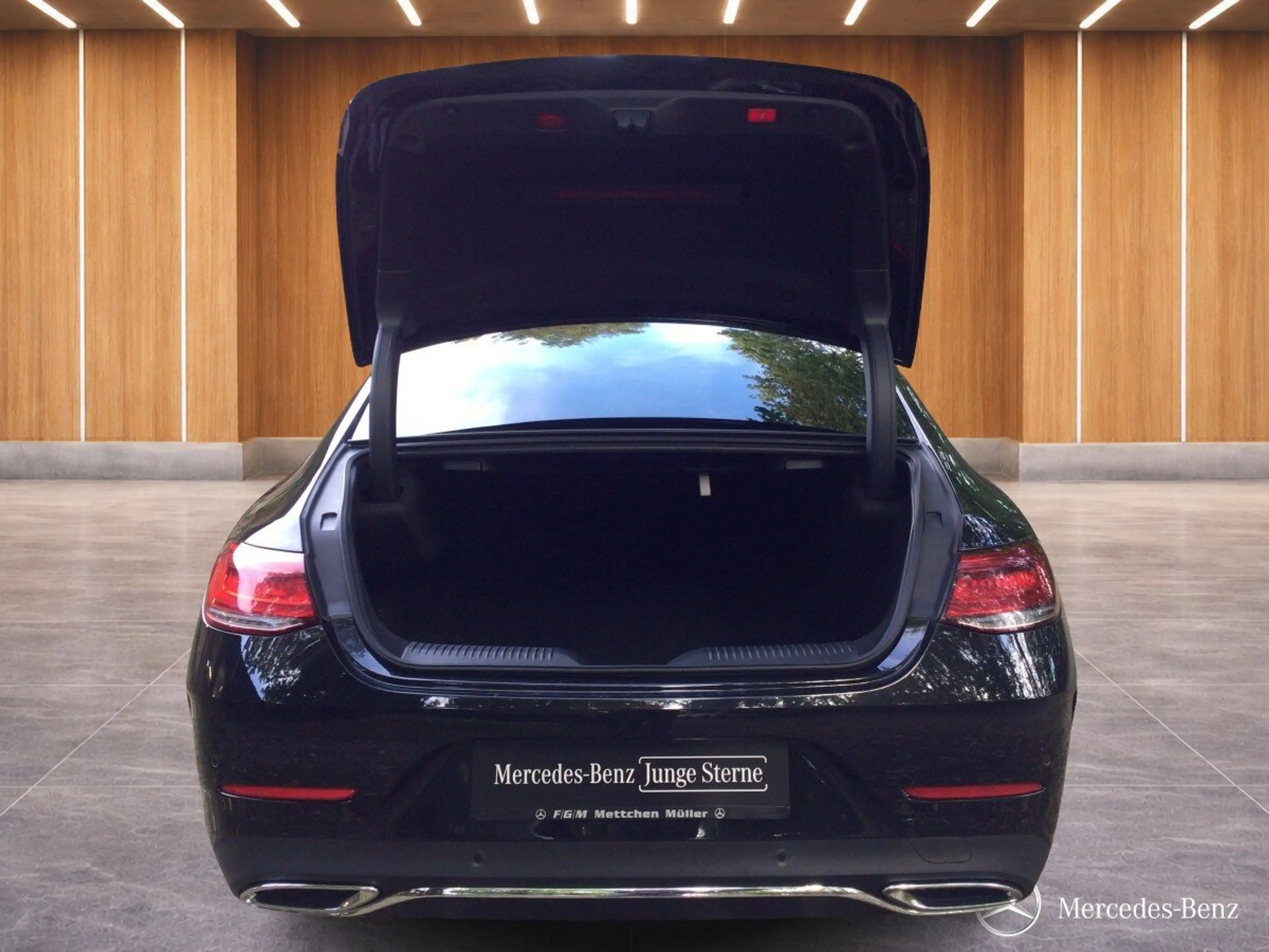 Mercedes-Benz CLS 300 CLS 300 d 4M AMG+SHD+DISTRON+LED+BURMESTER+LEDER — photo 5