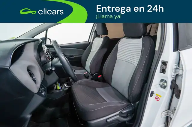 Toyota Yaris view 14