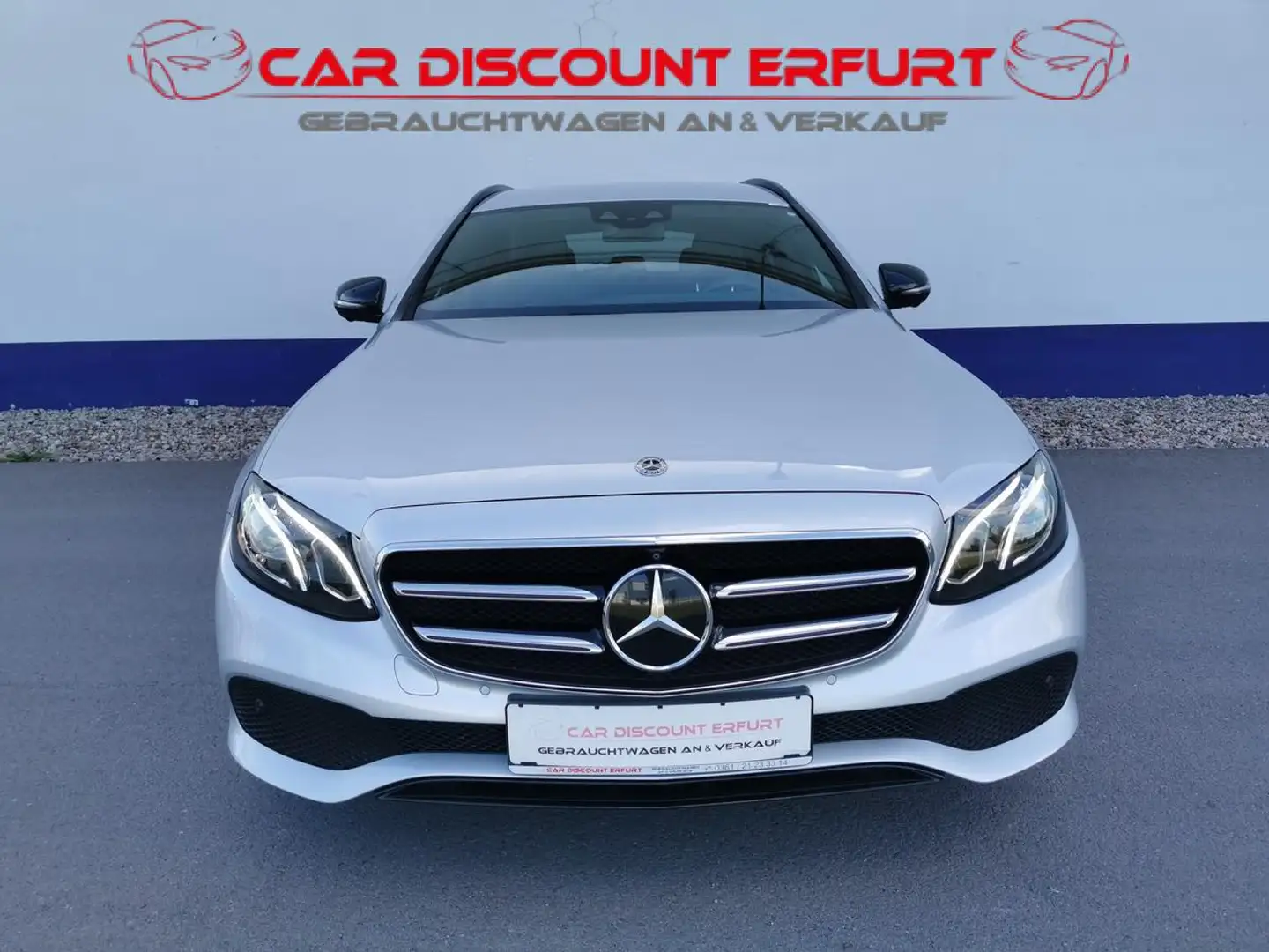 Mercedes-Benz E 300 T de Avantgarde+1.Hand+AHZV+LED+360 Kamera+ Silber - 1
