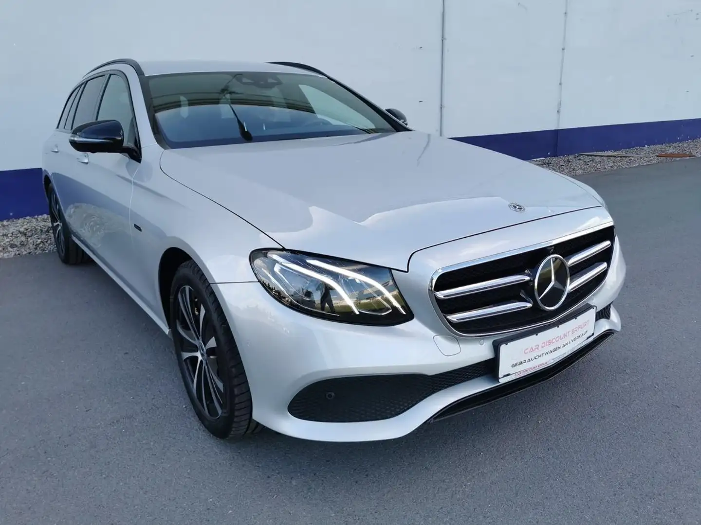 Mercedes-Benz E 300 T de Avantgarde+1.Hand+AHZV+LED+360 Kamera+ Silber - 2