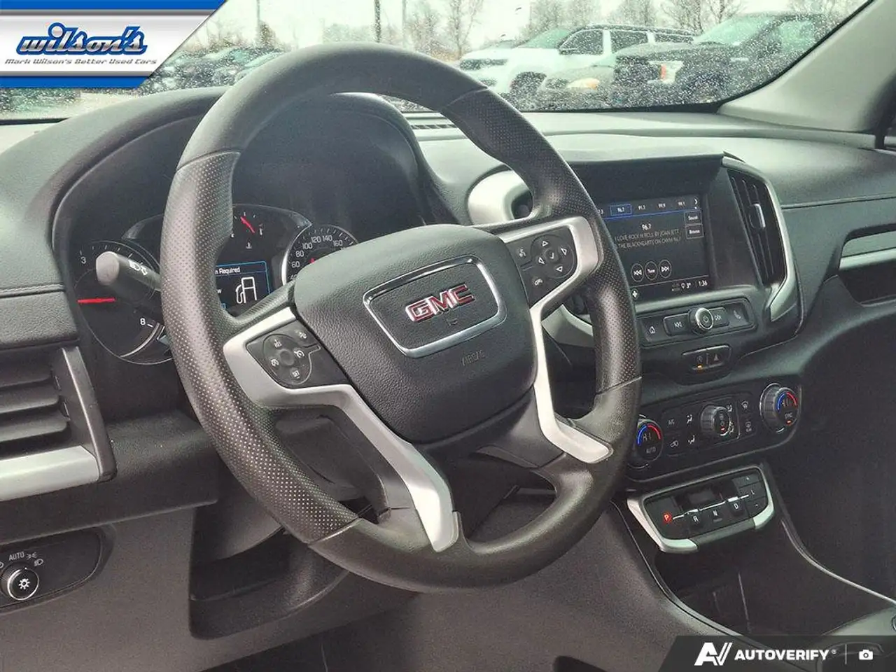 GMC Terrain photo GMC Terrain