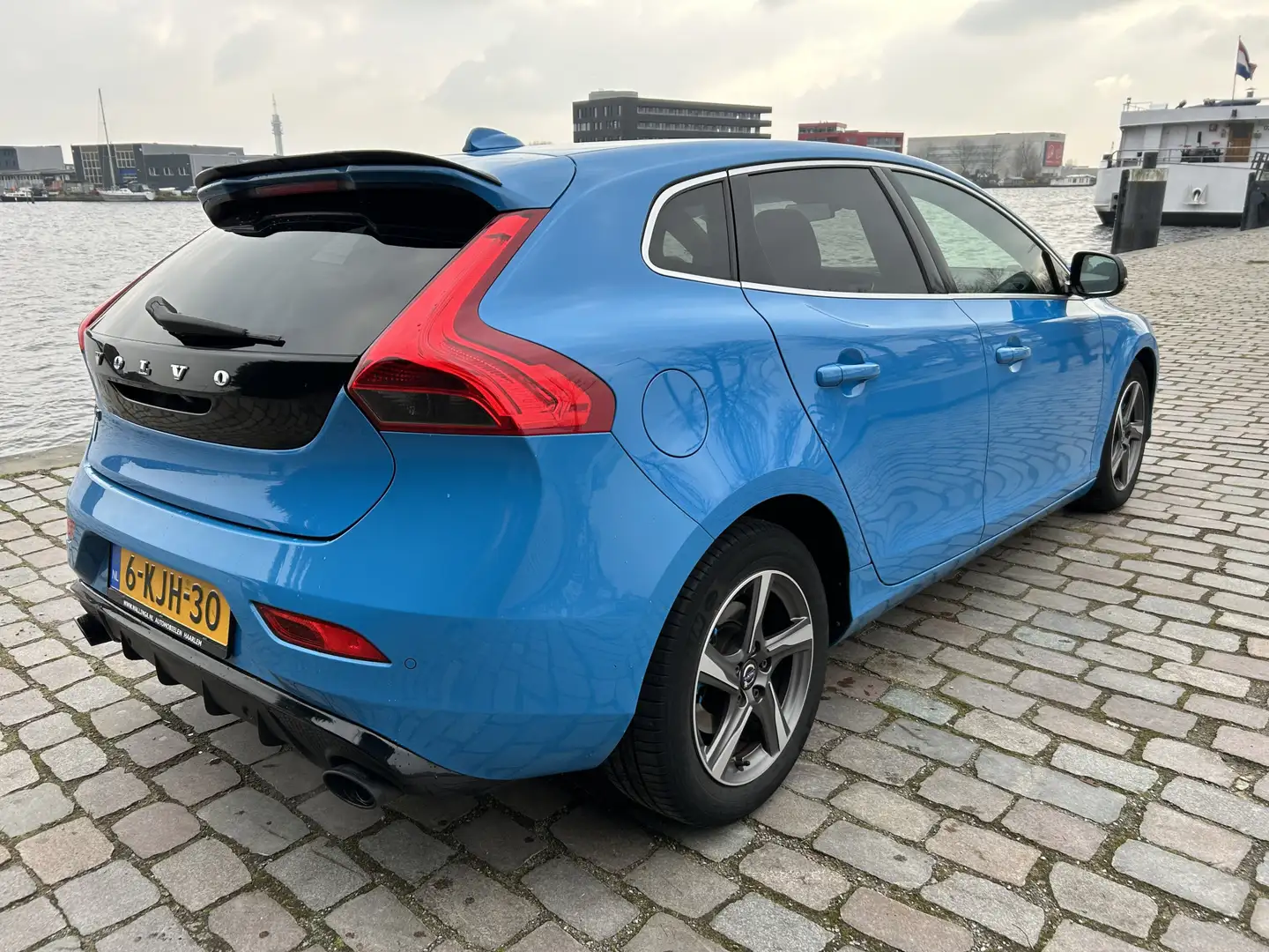 Volvo V40 1.6 T3 R-Design leuke frisse complete auto Blauw - 2