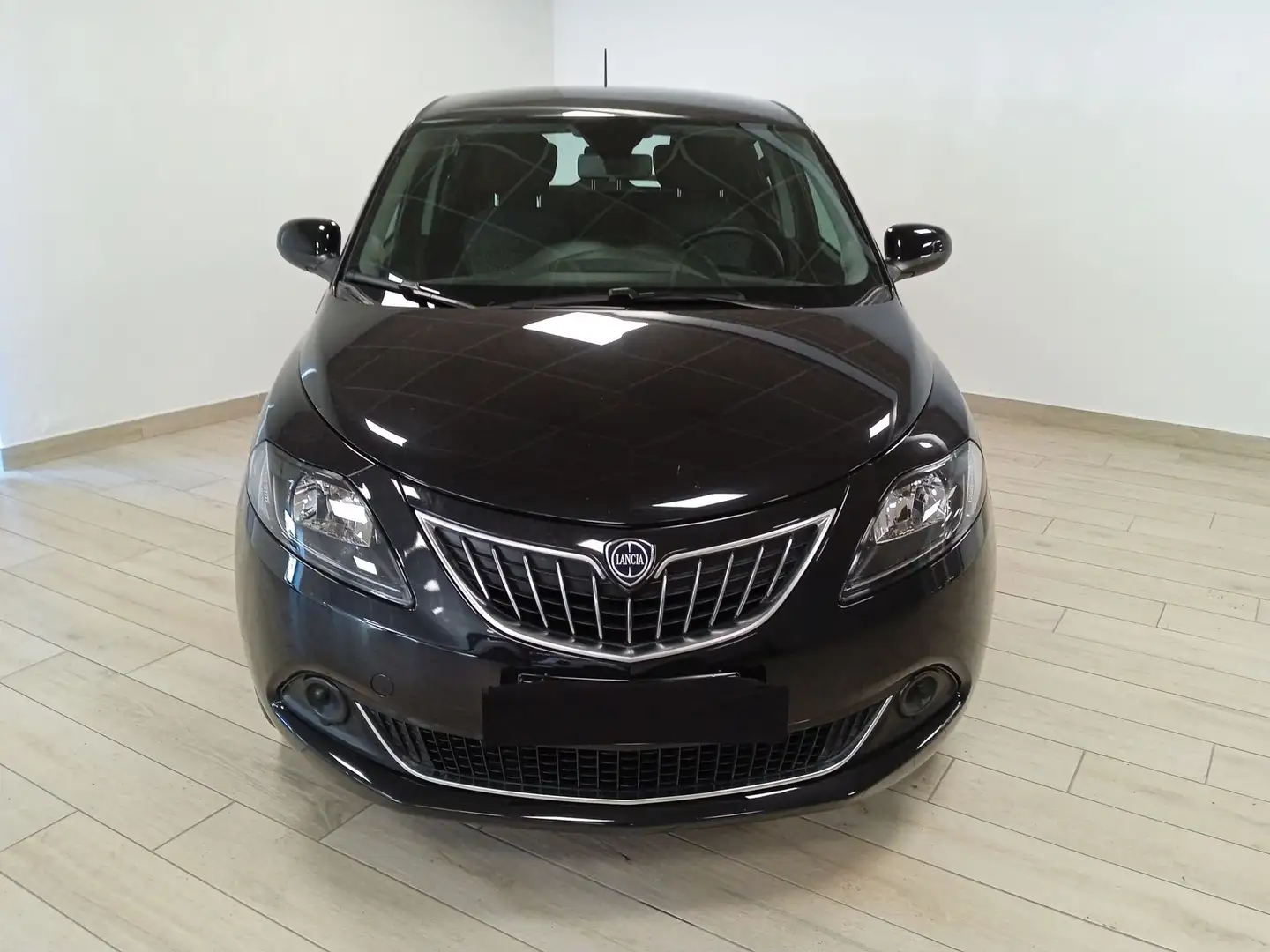 Lancia Ypsilon 3ª serie 1.0 FireFly 5 porte S&S Hybrid Silver - 2
