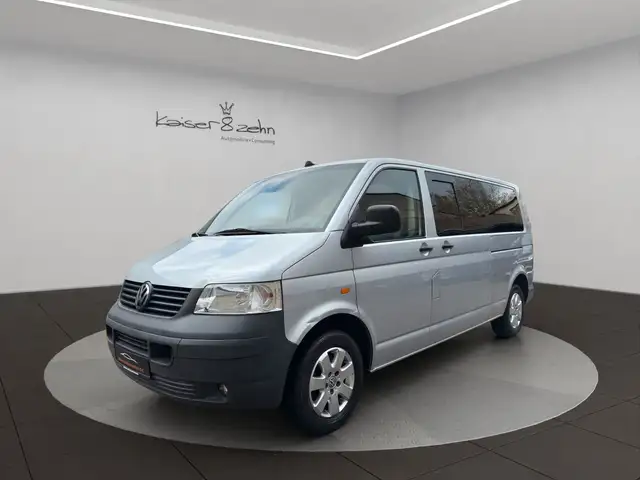Volkswagen T5 Shuttle lang