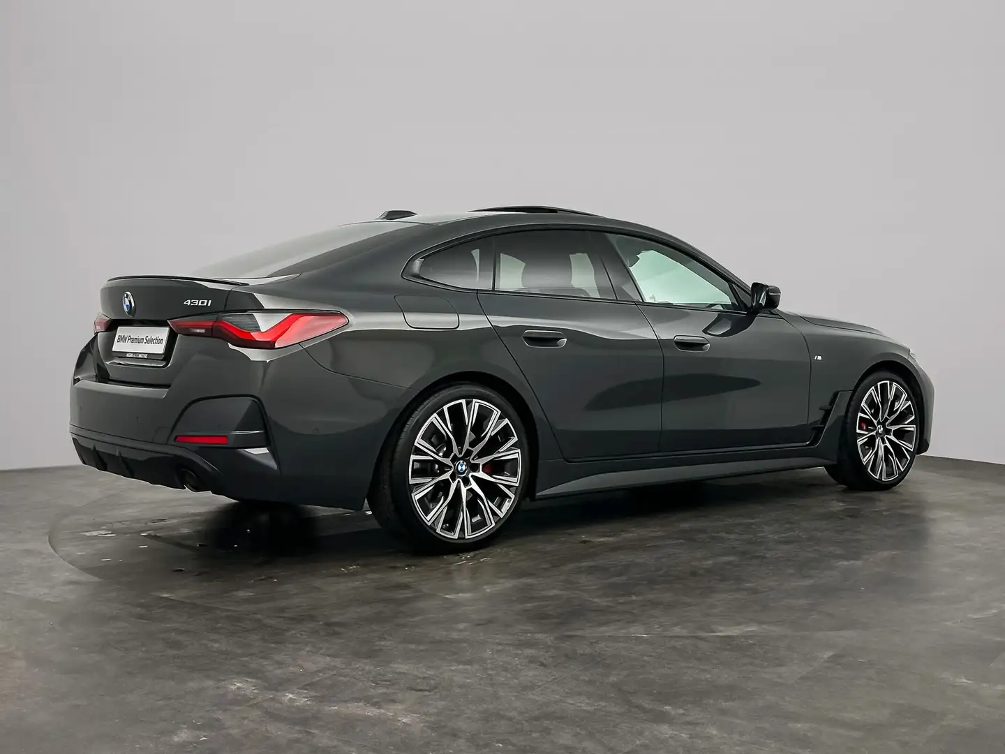 BMW 430 4-serie Gran Coupé 430i Business Edition Plus M-Sp Grijs - 2