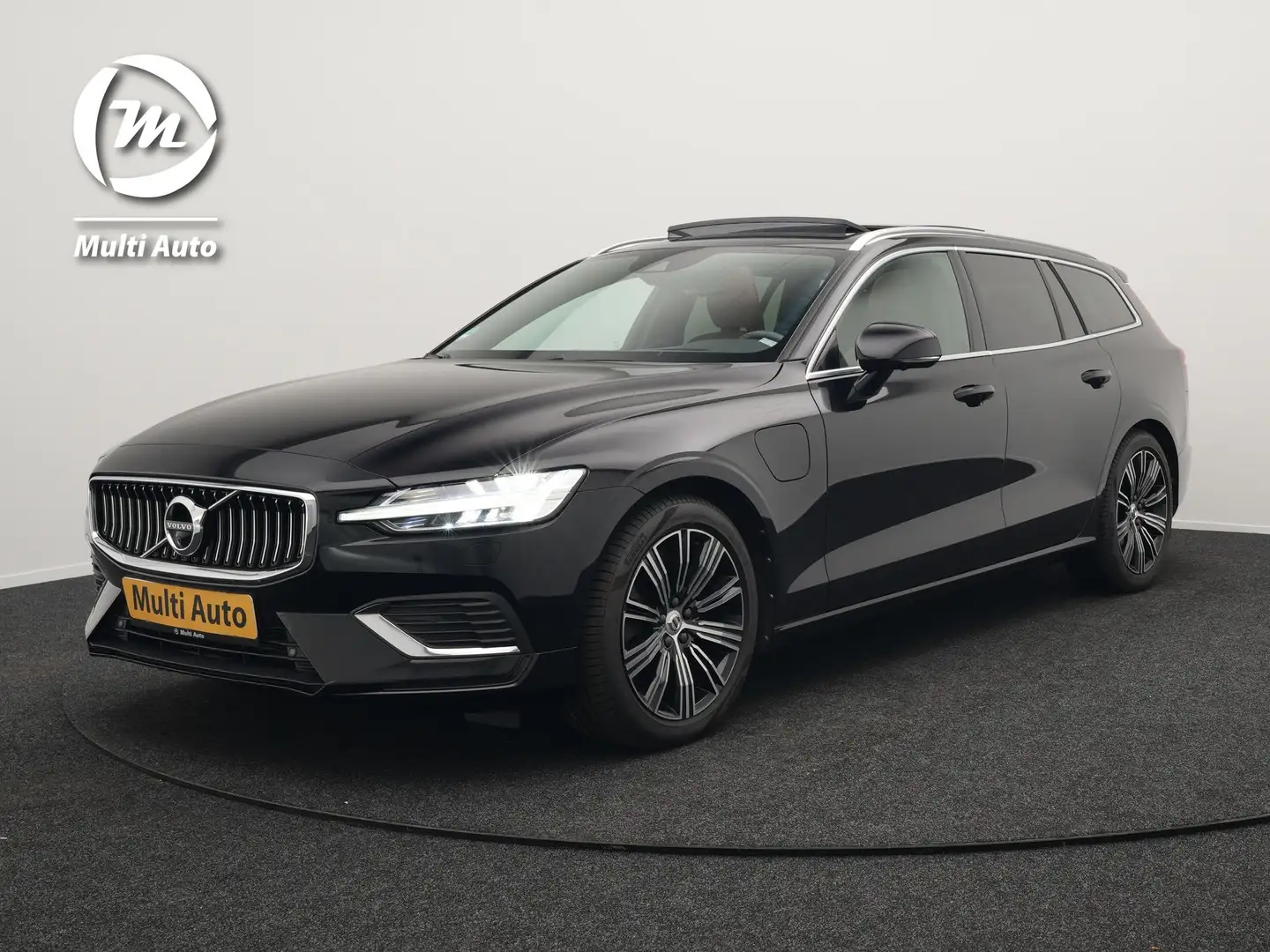 Volvo V60 T8 Twin Engine AWD Inscription Plug In Hybrid PHEV Zwart - 1