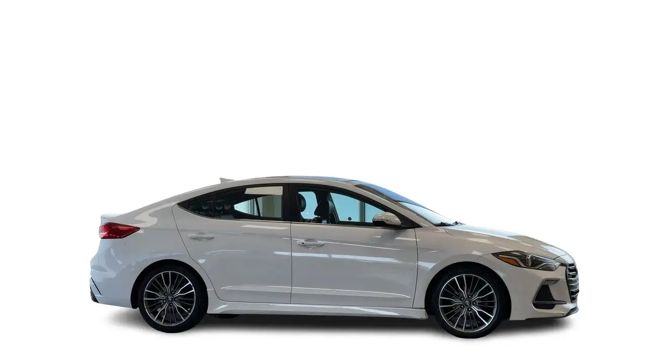 Hyundai ELANTRA снимка Hyundai ELANTRA