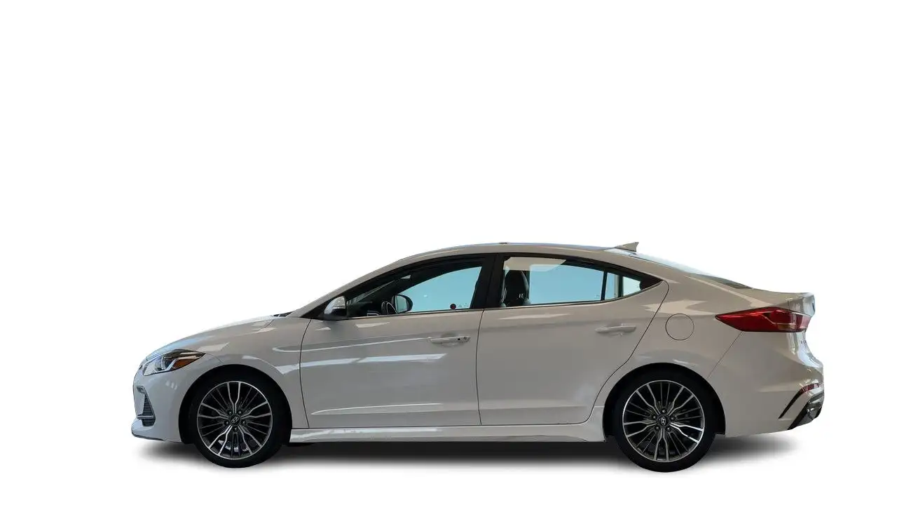 Hyundai ELANTRA снимка Hyundai ELANTRA
