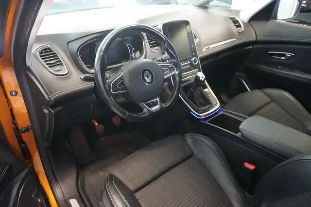 Renault Scenic view 7