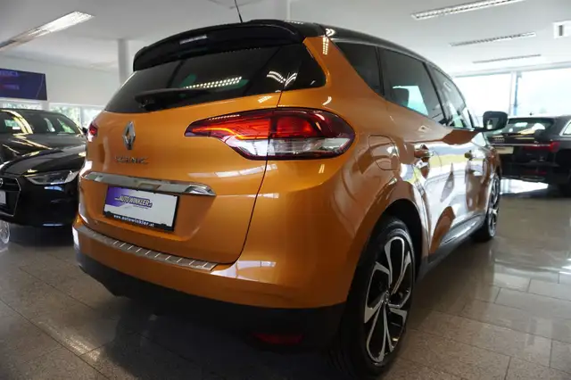 Renault Scenic view 5