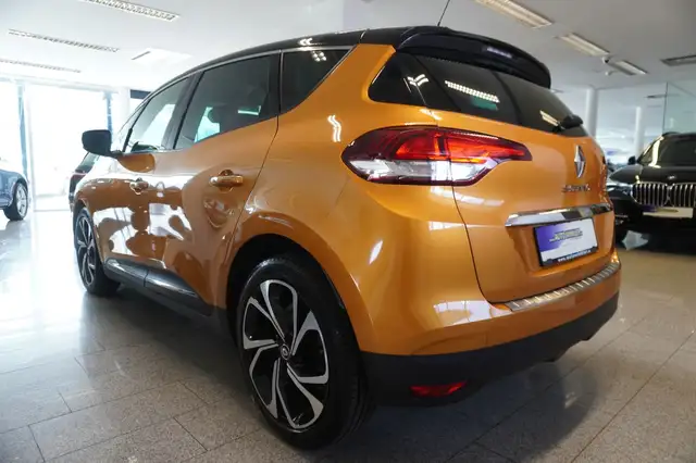 Renault Scenic view 4