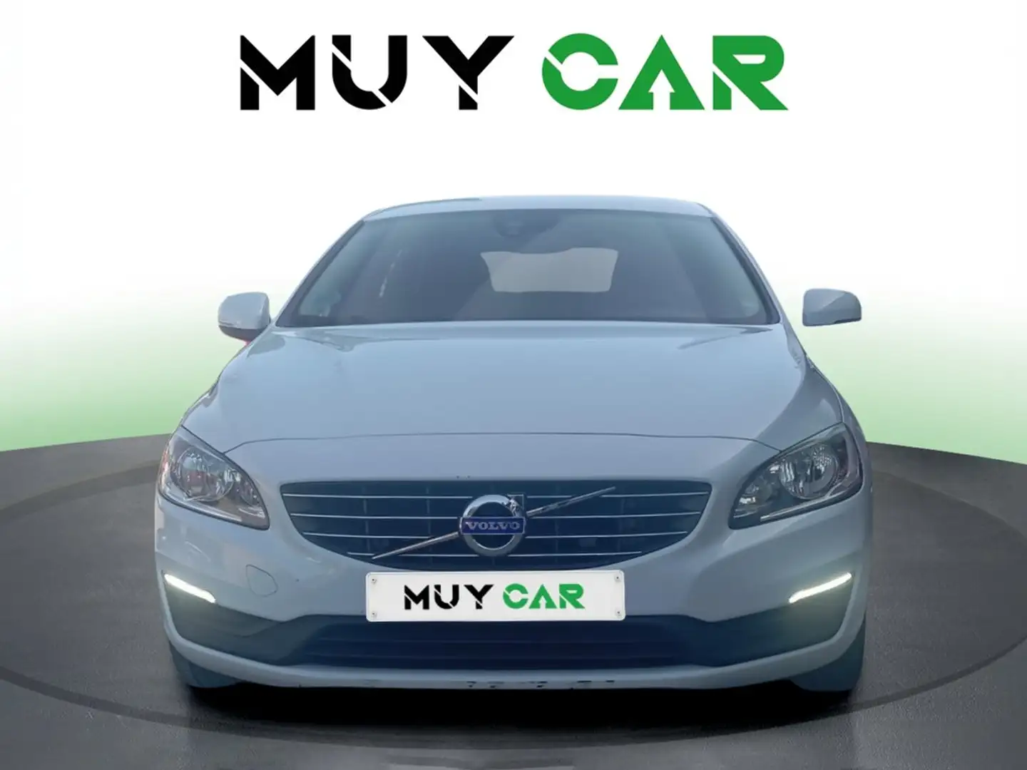 Volvo V60 D3 Momentum Aut. 150 Blanco - 2