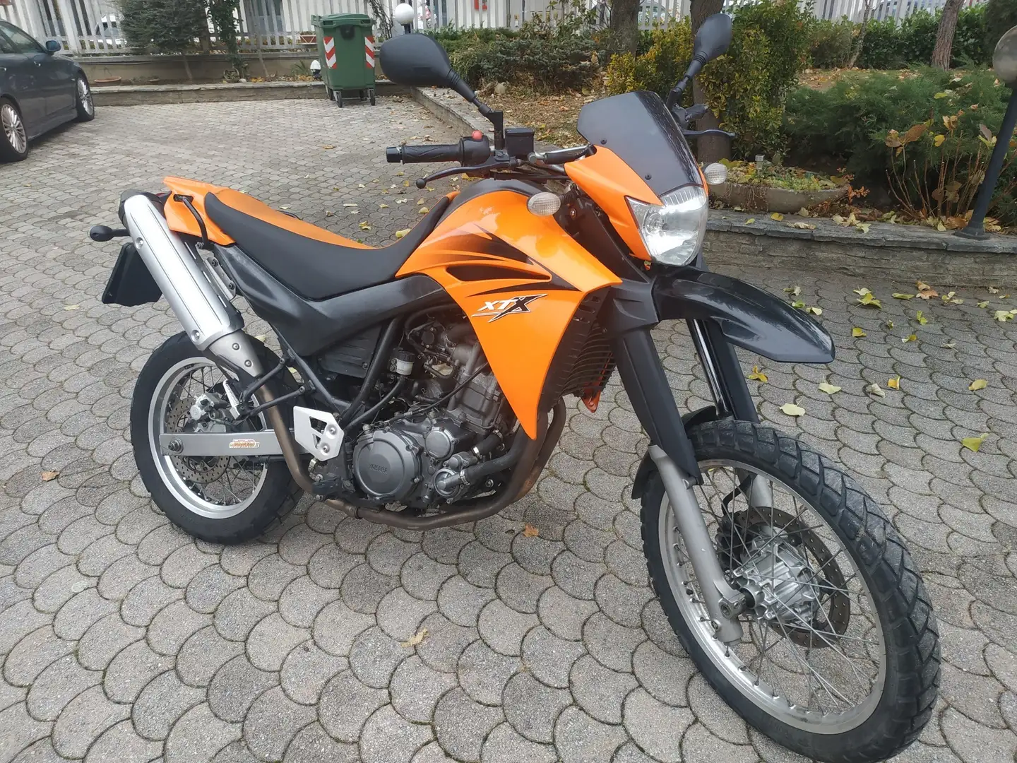 Yamaha XT 660 R Oranžová - 1