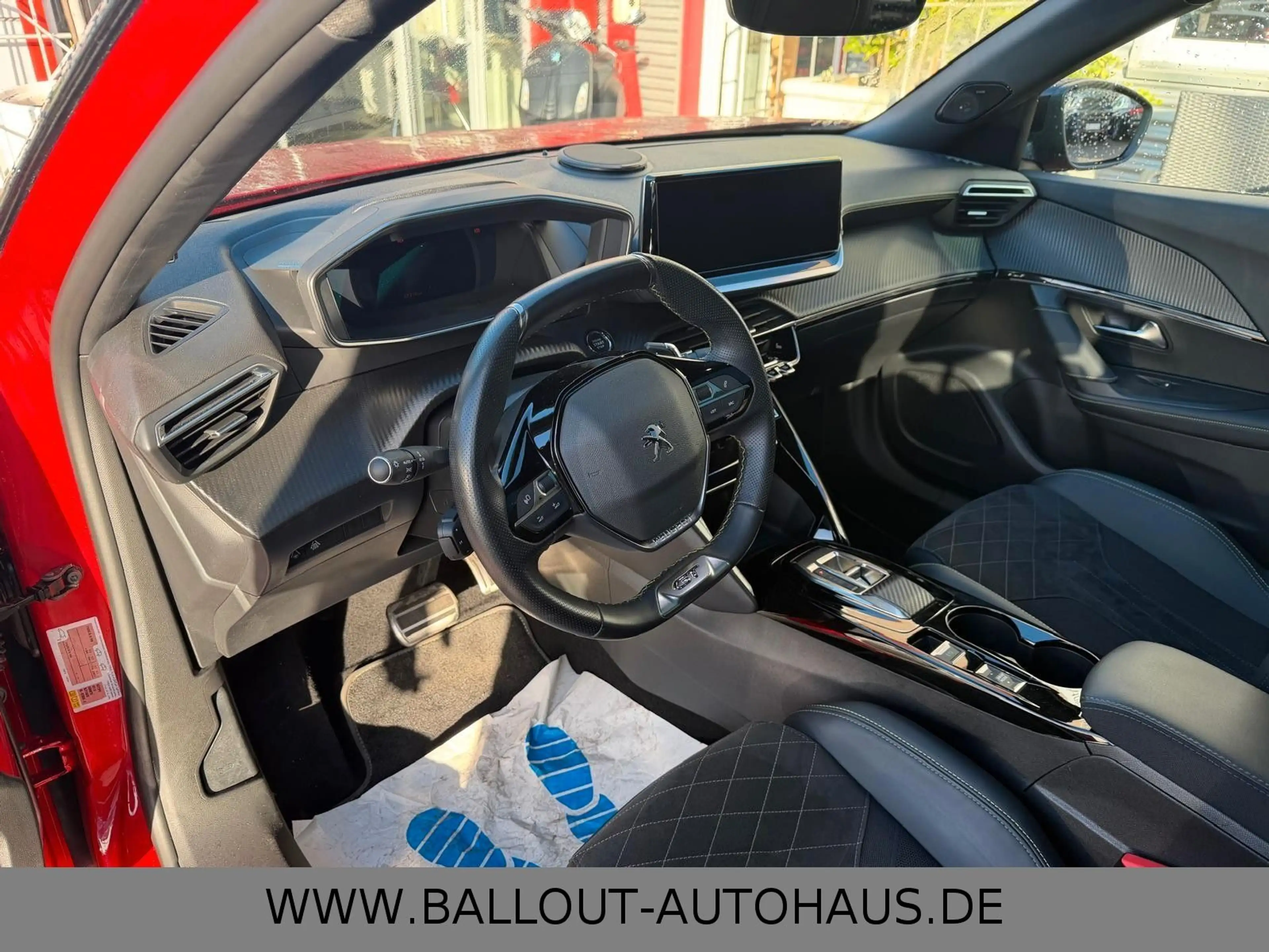 Peugeot 2008 GT Pack*2.HAND*PANO*ACC*SPUR*TEMP*FOCAL* — photo 8