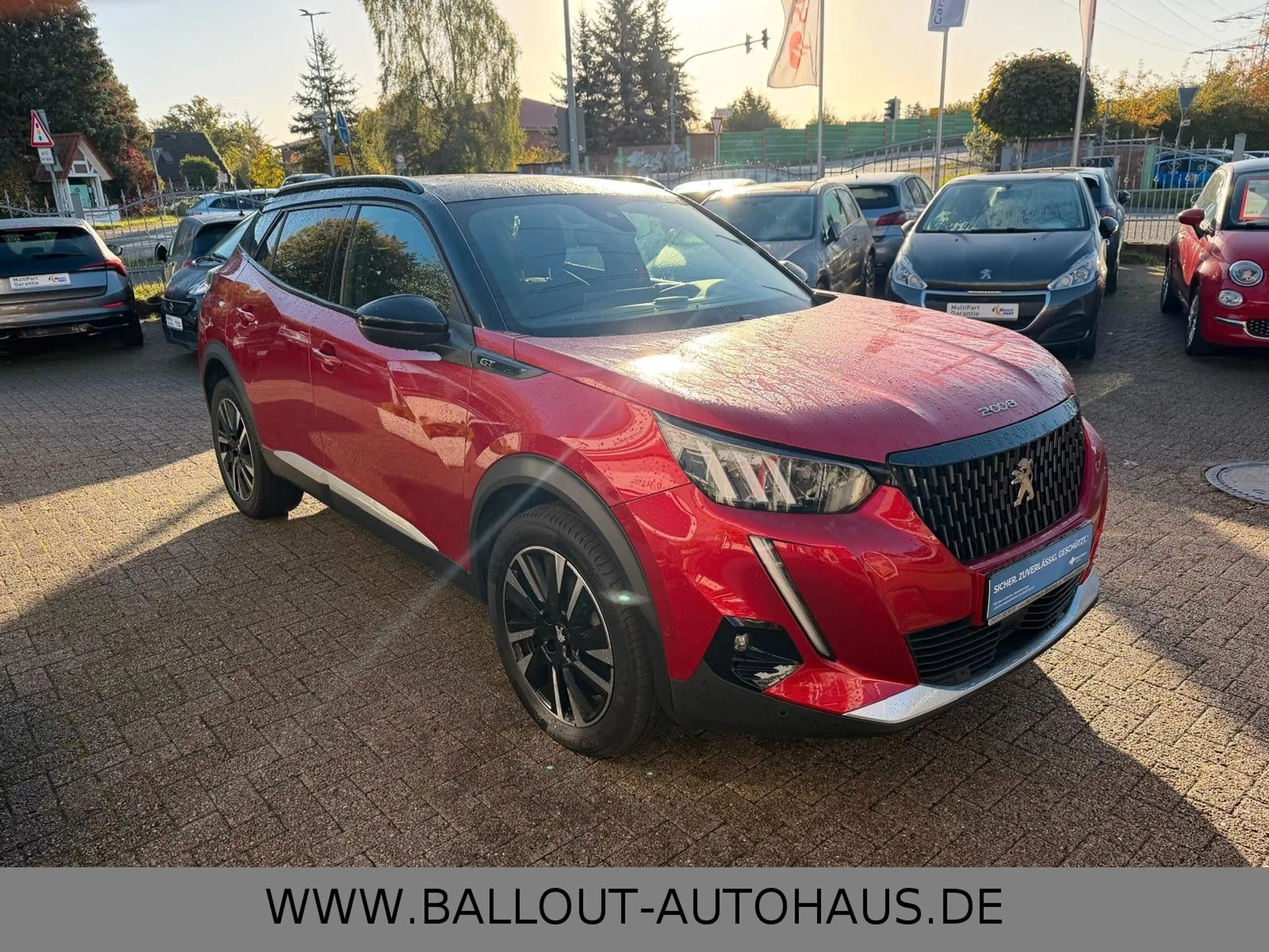 Peugeot 2008 GT Pack*2.HAND*PANO*ACC*SPUR*TEMP*FOCAL* — photo 4